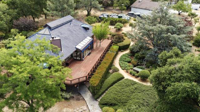 24616 Miller Hill Road, Los Gatos CA: https://media.crmls.org/mediaz/609115fc-ed0b-4865-bf02-889cc9c663d1.jpg