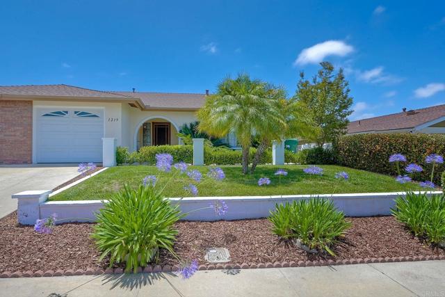 Detail Gallery Image 1 of 1 For 1219 Paseo Hermosa, Oceanside,  CA 92056 - 2 Beds | 2 Baths