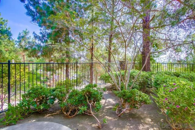12079 Tivoli Park Row, San Diego CA: https://media.crmls.org/mediaz/60915a0d-941f-4bb6-b703-35a33d7f32ba.jpg