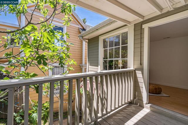 840 E 28th St., Oakland CA: https://media.crmls.org/mediaz/60926481-7f30-40f5-8c01-9be223bc7f3a.jpg