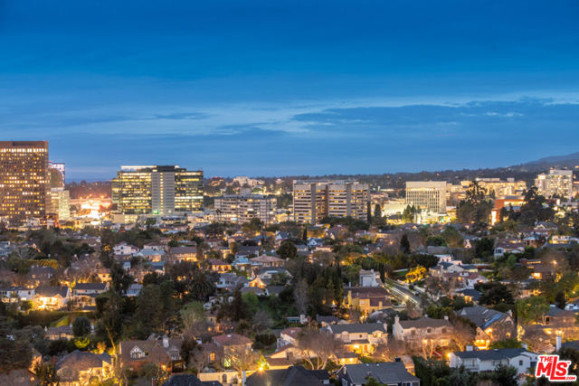 10445 Wilshire Boulevard, Los Angeles CA: https://media.crmls.org/mediaz/6092b8da-8caa-48de-b861-dbd5930710ab.jpg