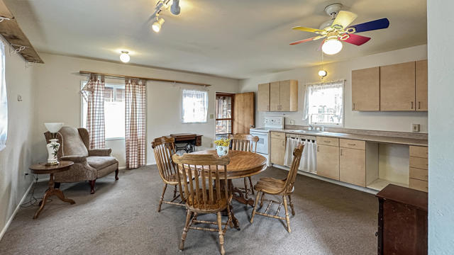 26748 Mcmahan, Idyllwild CA: https://media.crmls.org/mediaz/6092fb10-3302-4128-9369-e72f2b002d08.jpg