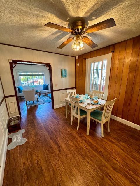 2727 Blenheim Avenue, Redwood City CA: https://media.crmls.org/mediaz/6093444b-7610-47b2-9eb6-1a5f2e61b856.jpg