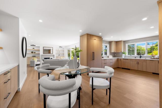1575 Kingswood Drive, Hillsborough CA: https://media.crmls.org/mediaz/6093cadf-edae-41c8-8e45-bb571e65104a.jpg