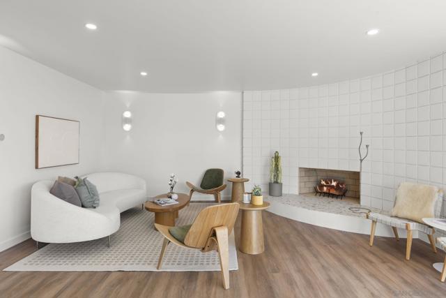 5851 Box Canyon, La Jolla CA: https://media.crmls.org/mediaz/6096e45e-2470-481b-936b-0bb85594ac55.jpg