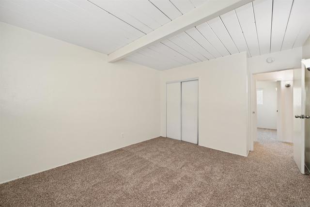 4204 06 Division St, San Diego CA: https://media.crmls.org/mediaz/60978377-b391-46ef-a84b-88deb1d4c827.jpg