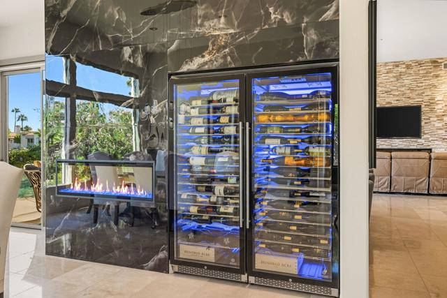 334 Crest Lake Drive, Palm Desert, CA 92211