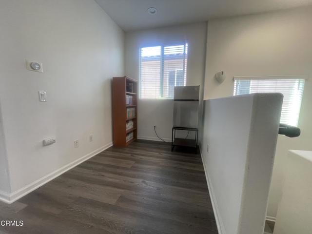 Detail Gallery Image 11 of 30 For 7937 N Keer Dr, Los Angeles,  CA 91335 - 5 Beds | 4 Baths