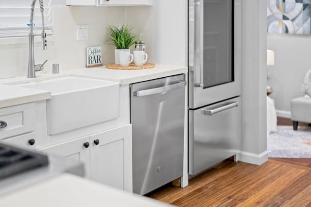 920 W Julian Street, San Jose CA: https://media.crmls.org/mediaz/60999cc8-bb6b-49d6-98d5-bca1bacbcace.jpg