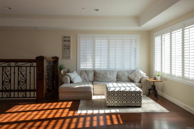 Detail Gallery Image 7 of 46 For 1657 Coronado Ave, Spring Valley,  CA 91977 - 5 Beds | 3/1 Baths