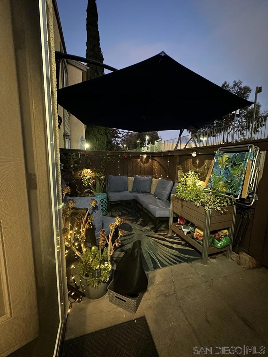 5402 Balboa Arms Dr. #322
