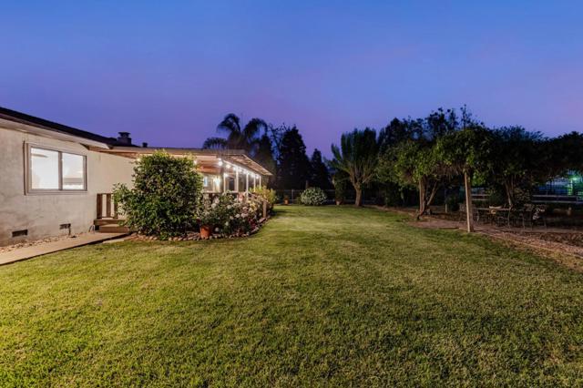 10495 Garcia Lane, Gilroy CA: https://media.crmls.org/mediaz/609a9f63-3f9f-4276-9408-5a7a37893803.jpg