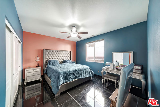 15624 Derrico Lane, Canyon Country CA: https://media.crmls.org/mediaz/609b7b08-bba8-45f9-888f-29e5596397f5.jpg