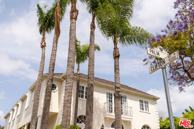 201 North Palm Drive photo 2