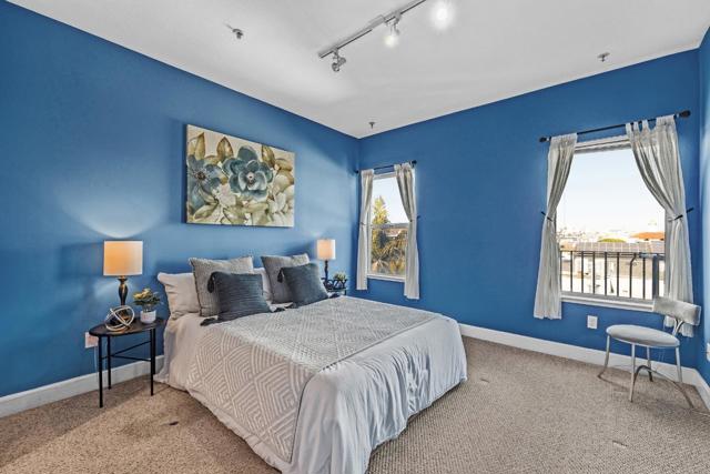 3246 21st Street, San Francisco CA: https://media.crmls.org/mediaz/609c13ab-09d9-40f2-93f0-c13b393f801f.jpg