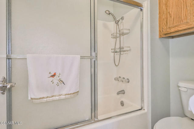 388 Country Club Drive, Simi Valley CA: https://media.crmls.org/mediaz/609d0735-4ba9-42de-85c6-fad936d2c5fa.jpg
