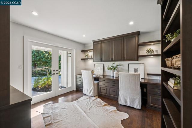 Image 22 of 38 For 342 Constance Pl