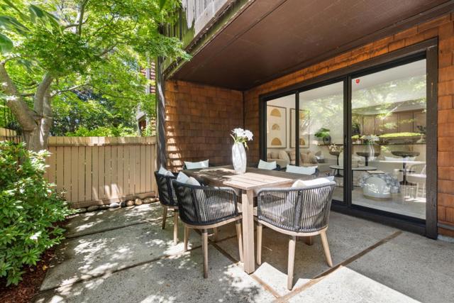 522 Thain Way, Palo Alto CA: https://media.crmls.org/mediaz/609e14d4-3d0f-4a83-9bdd-a7e54625a6ac.jpg
