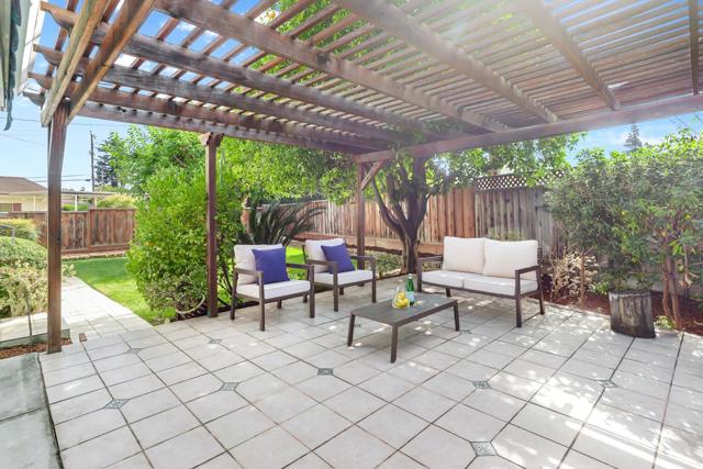3285 Catalina Avenue, Santa Clara CA: https://media.crmls.org/mediaz/609e4b86-4159-40c7-9700-6d3c436372f6.jpg