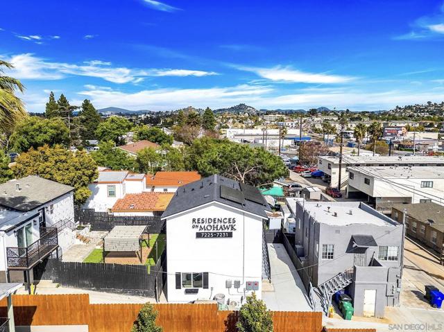 7229 Mohawk St, San Diego CA: https://media.crmls.org/mediaz/609e94af-43b9-46ab-8ae0-7ae487b32ffb.jpg