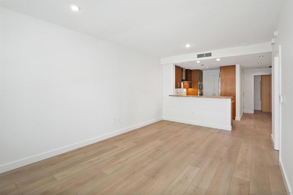 325 7th Ave - photo 8