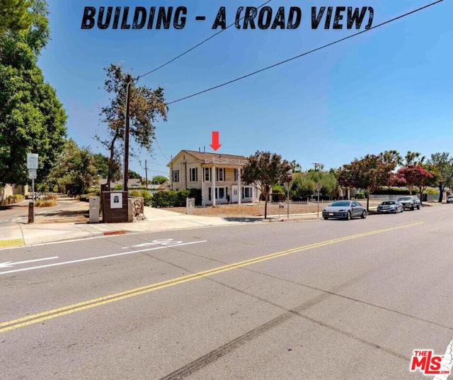 5706 Pioneer Boulevard, Whittier CA: https://media.crmls.org/mediaz/60a1fec4-ed77-4374-9567-11f77f7efa3c.jpg