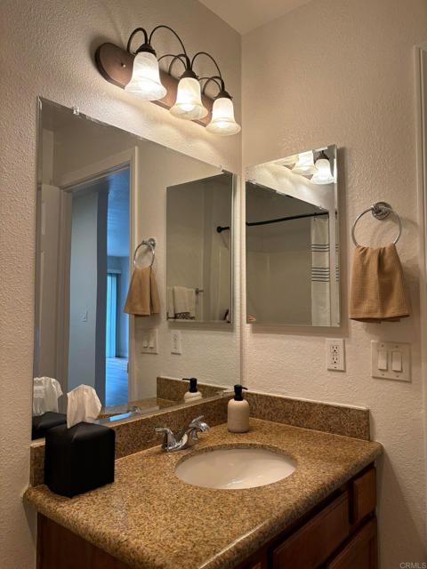 432 Edgehill Lane, Oceanside, California 92054, 1 Bedroom Bedrooms, ,1 BathroomBathrooms,Residential,For Sale,Edgehill Lane,NDP2403410