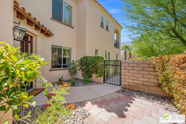 396 Ameno Drive, Palm Springs, CA 92262