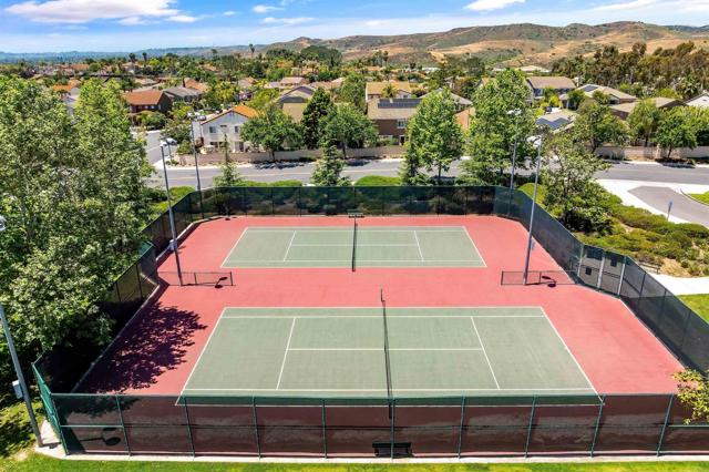 1049 Boulder, Oceanside CA: https://media.crmls.org/mediaz/60a3c806-60a2-4278-95d9-c7ce837a7086.jpg