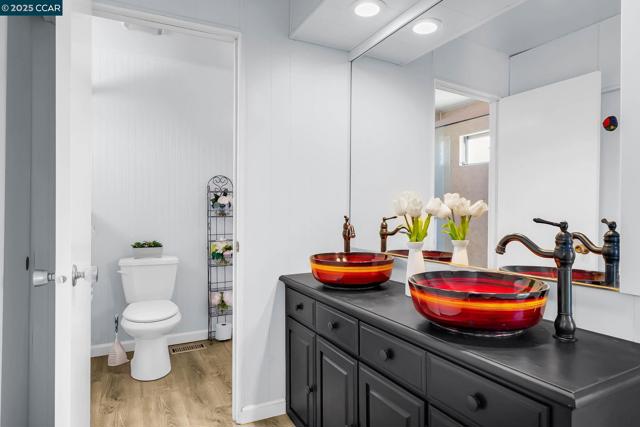 16401 San Pablo Ave, San Pablo CA: https://media.crmls.org/mediaz/60a489f5-72db-4d4e-ab63-903e882f4516.jpg