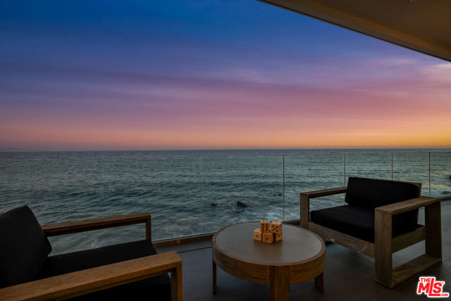 19640 Pacific Coast Highway, Malibu CA: https://media.crmls.org/mediaz/60a4fb1d-6024-494e-9353-e949ff43c709.jpg