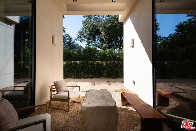 23340 Collins Street, Woodland Hills CA: https://media.crmls.org/mediaz/60a505aa-d1d4-44c1-b542-6f2dfb108da6.jpg