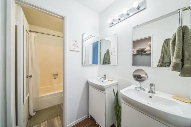 970 Marlin Dr, Vista CA: https://media.crmls.org/mediaz/60a51807-b479-4996-8ca1-9b2316321725.jpg
