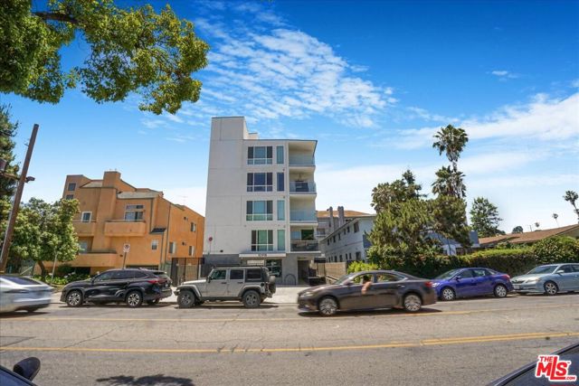 10918 Camarillo Street, North Hollywood CA: https://media.crmls.org/mediaz/60a540d9-f84f-45dd-9bca-89679ccaa392.jpg