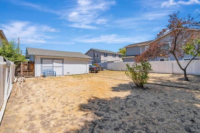 130 Cypress Street, Redwood City CA: https://media.crmls.org/mediaz/60a62089-d3fd-417e-a064-56341abee3ee.jpg