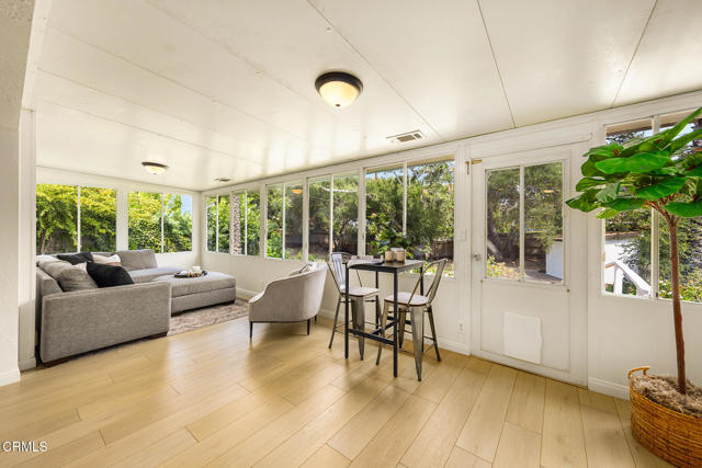 1853 Country Place, Ojai CA: https://media.crmls.org/mediaz/60a69320-ab6a-4edb-9ee4-6dd9d03fa7f9.jpg