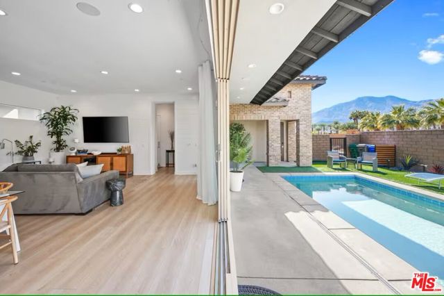 Image 6 of 29 For 80020 Champions Way