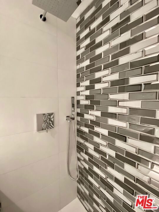 999 DOHENY Drive, 706 photo 9