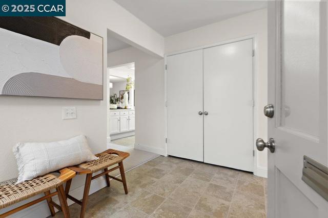 2200 Pine Knoll Dr, Walnut Creek CA: https://media.crmls.org/mediaz/60a87d80-7b6b-48f4-aa99-0e4b971f0fb9.jpg