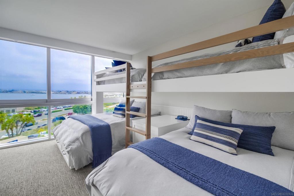 MLS #250033972SD img 13