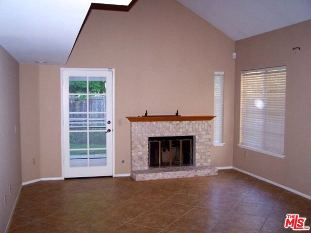 1873 Suntree Lane photo 7
