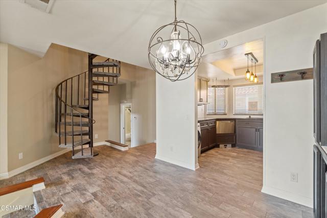 3306 Darby Street, Simi Valley CA: https://media.crmls.org/mediaz/60ab1c33-85b8-4639-9e38-bc1ed5d5457d.jpg