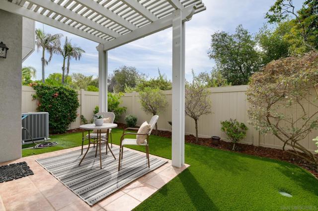 7561 Hazard Center Drive, San Diego CA: https://media.crmls.org/mediaz/60ac2dc5-00d3-4c27-8e3d-c9c0802b929d.jpg