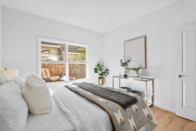 748 Cottage Court, Mountain View CA: https://media.crmls.org/mediaz/60acd3f9-1287-4b26-97ed-bcce46db0ee8.jpg