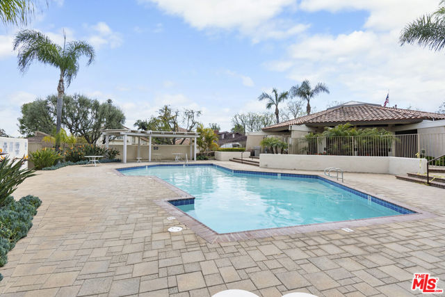 532 Riviera Court, Fullerton CA: https://media.crmls.org/mediaz/60acf442-4e60-4bf1-9732-a2eaef741c59.jpg