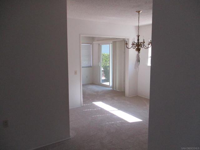 12445 Pipo, San Diego CA: https://media.crmls.org/mediaz/60adeb17-8853-422a-b55c-fcaa3d5e92df.jpg