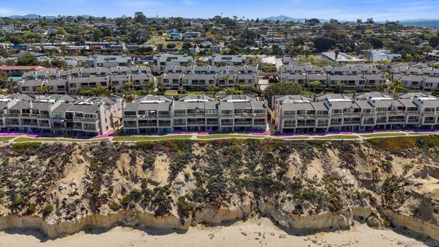 573 S Sierra, Solana Beach CA: https://media.crmls.org/mediaz/60ae1474-8ab4-4fde-9d87-46f8fbfb8cda.jpg
