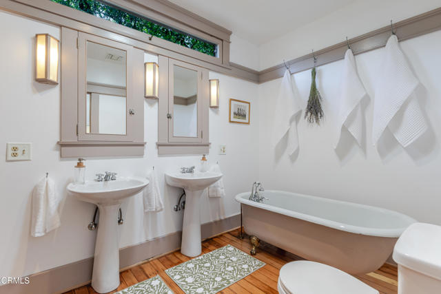 Detail Gallery Image 13 of 24 For 1229 N Sierra Bonita Ave, Pasadena,  CA 91104 - 2 Beds | 2 Baths