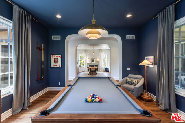 2052 Shadow Creek Drive, Agoura Hills CA: https://media.crmls.org/mediaz/60aebc12-a7c5-45fe-a892-2e094be26470.jpg