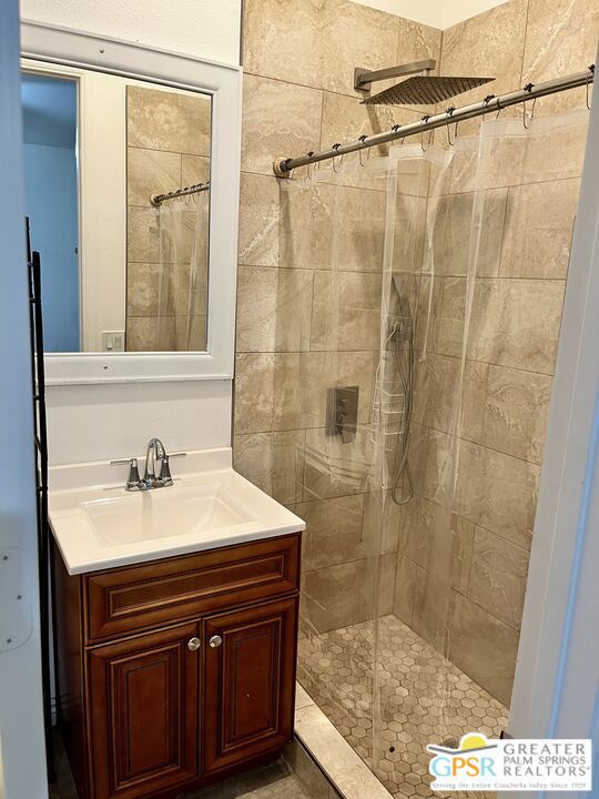 31305 Desert Moon Drive, Thousand Palms CA: https://media.crmls.org/mediaz/60aedb31-3e23-4d47-9e80-23ef6a73714f.jpg